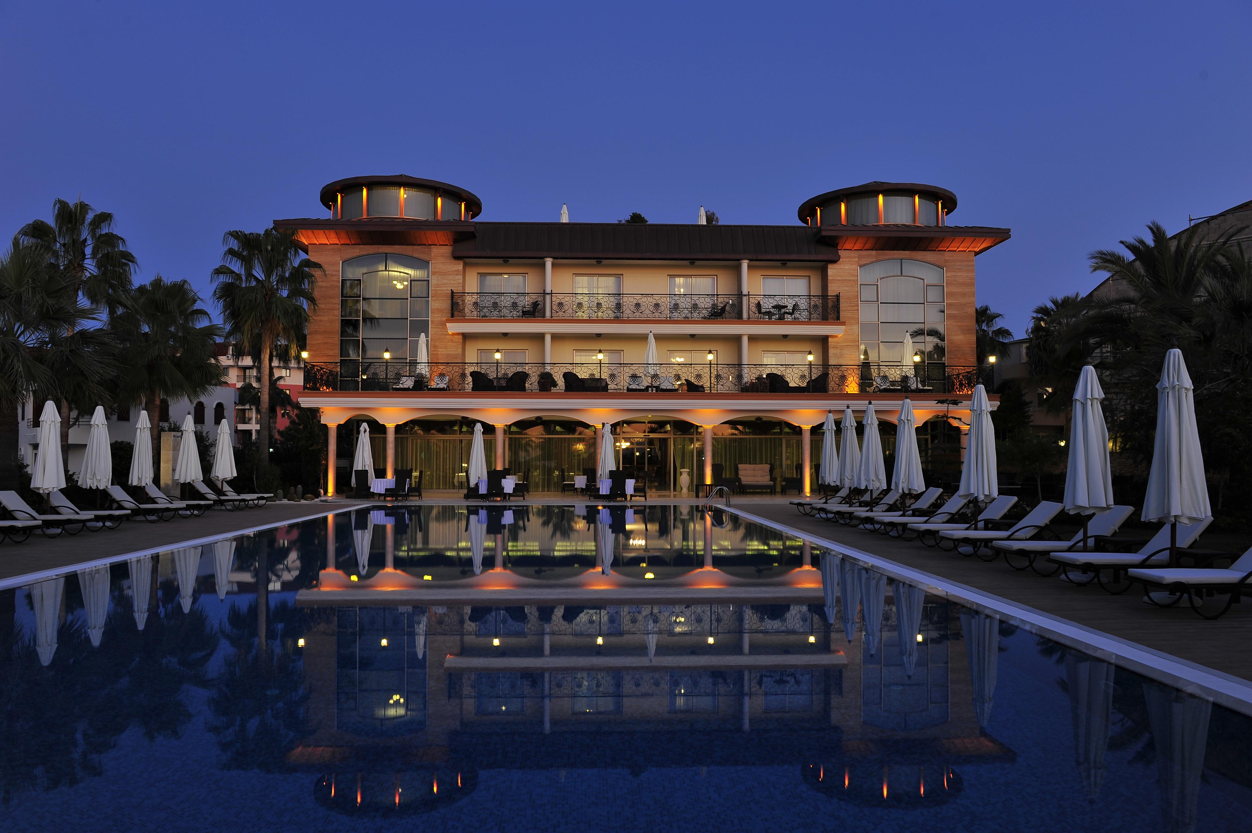 Villa Augusto Boutique Hotel & Spa โคนัคคลึ ภายนอก รูปภาพ