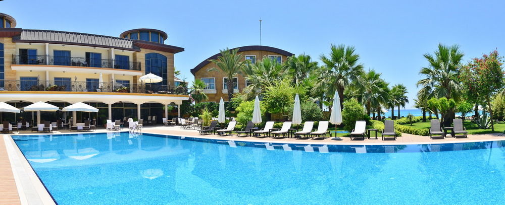 Villa Augusto Boutique Hotel & Spa โคนัคคลึ ภายนอก รูปภาพ